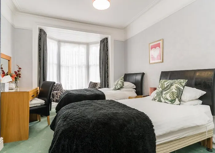 Rooms By Maes Y Mor Town Centre