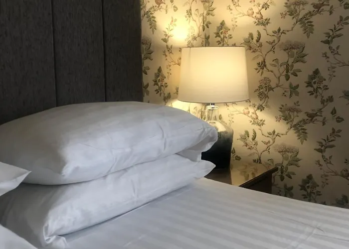 Helmsman Guesthouse