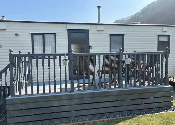 Ocean Breeze Hideaway 2 Bed Pet Friendly Static Caravan In Clarach Bay
